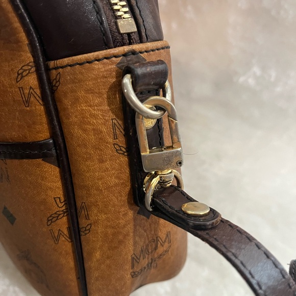 MCM VINTAGE COGNAC VISETOS SLING BAG - Picture 8 of 16